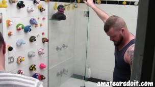 Big Dicked 2 Muscle Bound Australian Hung Tops Shower Together And Then Suck Each Other Off