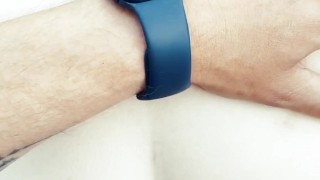 I let the mover fuck me quick and hard