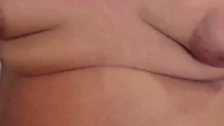PUTITA COLEGIALA SE MASTURB