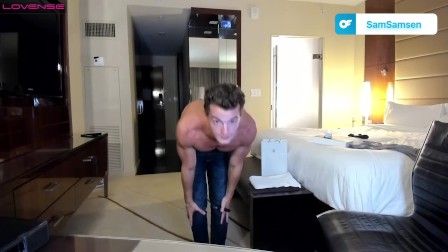 Fit boy with abs uses his butt plug on a livestream (Lovense)