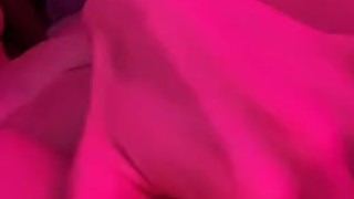 Playing with my creamy pussy😻💦