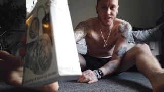 LICK MY TOES While This Toy Sucks Me Off!