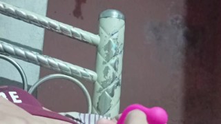 ME MASTURBO Y TENGO UN RICO SQUIRT