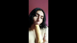 Jugando con Dildo de 30 CM