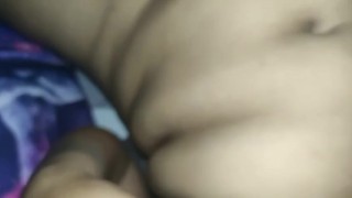 Coño cremoso necesita una buena verga