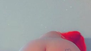 Hot horny girl ducks herself 