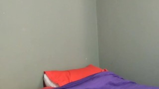 grabando mi dia me termino calentando hasta masturbarme