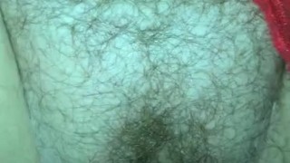 Quick creampie in hairy pussy 💦🤤