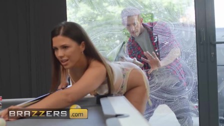 Brazzers - After Lots Of Teasing, Ruby Sims Finally Decides To Let Danny In & Fuck Him