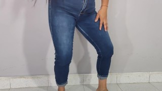 latina cachonda se orina en los pantalones mientras baila pensando en el presidente - SofiLovee