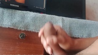 Me masturbo viendo el increíble culo de MisssArt culito hermoso🤤🍑😍