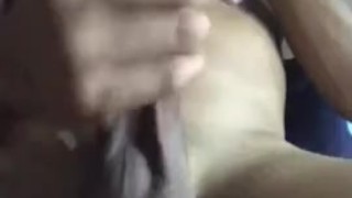 Hetero se hace una paja con los pantties de su novia