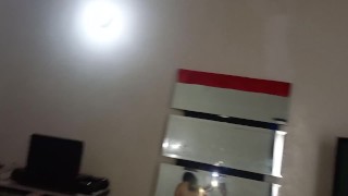 MI PRIMA DE PASO POR DINERO, SE SUBE ENCIMERA Y LA PENETRO SIN CONDON