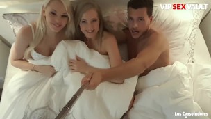 VIP SEX VAULT - Russian Beauty Lola Taylor Enjoys FFM Threesome With Sicilia And Her Lover