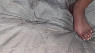 💦 10 MINUTES OF FUN 🤪 the best peeing of your dirty goddess COMMENT IF YOU LIKE IT AND WHICH ONE