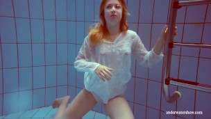 Hot sexy horny teen babe Melisa Darkova swimming nude alone