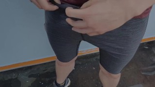 A straight guys climb the scaffolding and go on my terrase and jerck on it (Risky Exhib Boy)