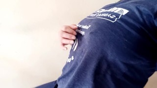 en el gimnasio mostrando mis tetas