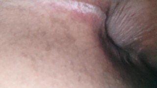 Anal con dildo-desodorante