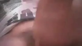 VERGA DERRAMANDO LECHE