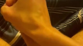 Quick jack off and cum 