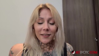 Tattooed babe Nayomi Sharp sucks Sascha's big cock