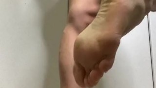 Ass and feet play