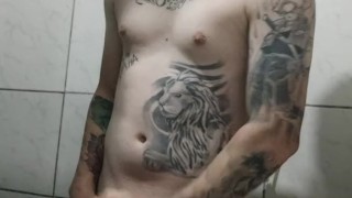 Se masturbando na webcam 