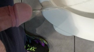 Big guy takes a lengthy piss for you