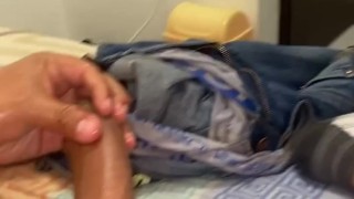 Como se ve mi polla aceitada,se les antoja ?