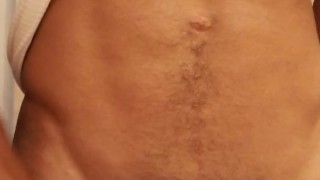 gran polla Corrida, chico sexy masturbándose la polla y semen