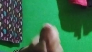 Regandome toda la leche encima