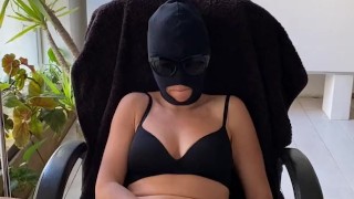 Orgasm on the black armchair 😘🥰