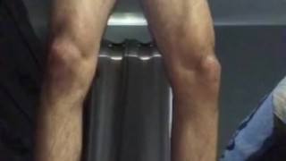 Locker Masturbation