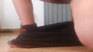 Gozando no chão