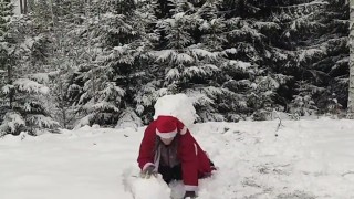 Santa fucks a snow woman - Vertical 60fps