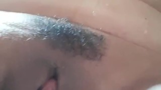 Masturbándome en el baño