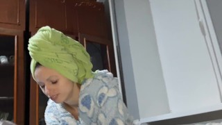 New Year's Eve Orgasm After Shower - Lesbian_illusion