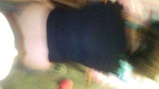 Cogiendo en la habitacion de mis a escondidas