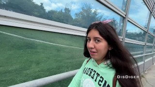 Трахнул красотку в кустах