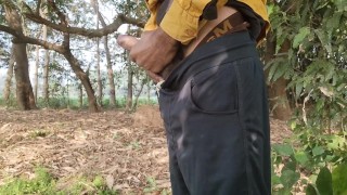 Big Lund Masturbation In Public Forest .