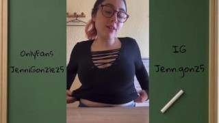 PROFESORA CACHONDA SE FOLLA EN CLASE