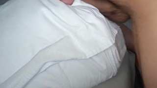 Follando almohada