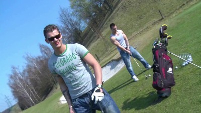 GAYWIRE - Bareback Sex On The Golf Course With Mark Brown And Franc Zambo Out In Public