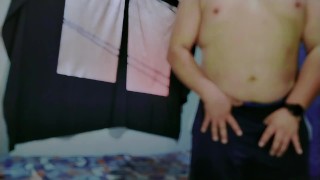 Amateur, masturbación recordando a Mia Khalifa.