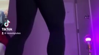 TikTok Leggings Challenge