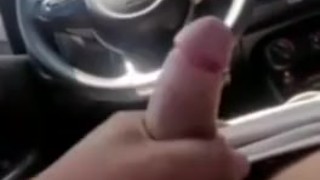 me hago la paja mientras majeno uber