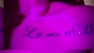 Cassandra Bcbg se fait asperger de foutre !