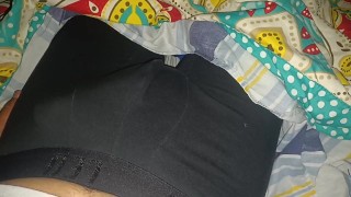 Masturbándome en vivo