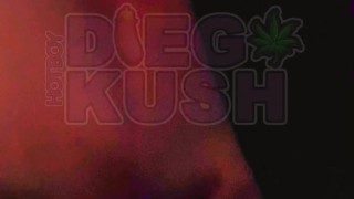 Me culeo a mi compañera de trabajo a cuatro patas